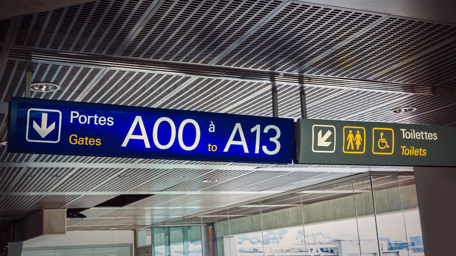 เดินไปยัง “Gate” เพื่อรอขึ้นเครื่อง