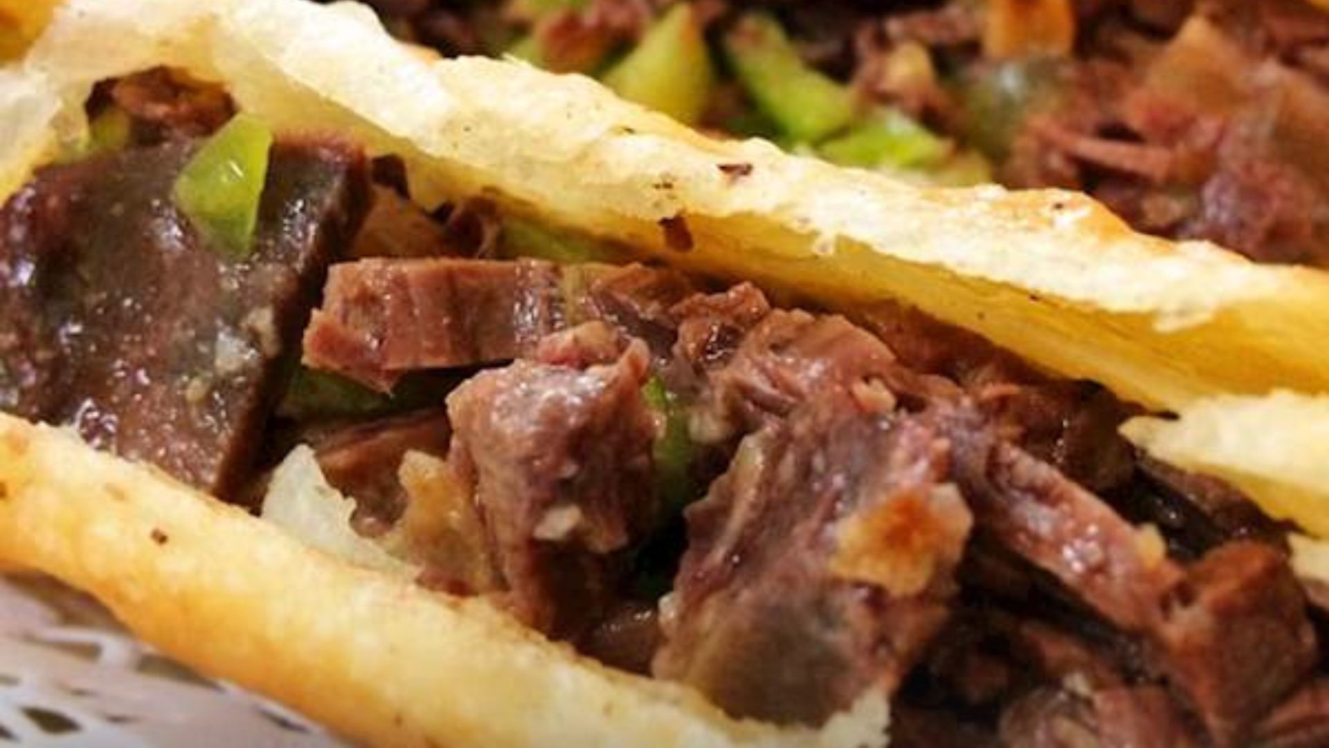 驴肉火烧 (Lürou Huoshao)