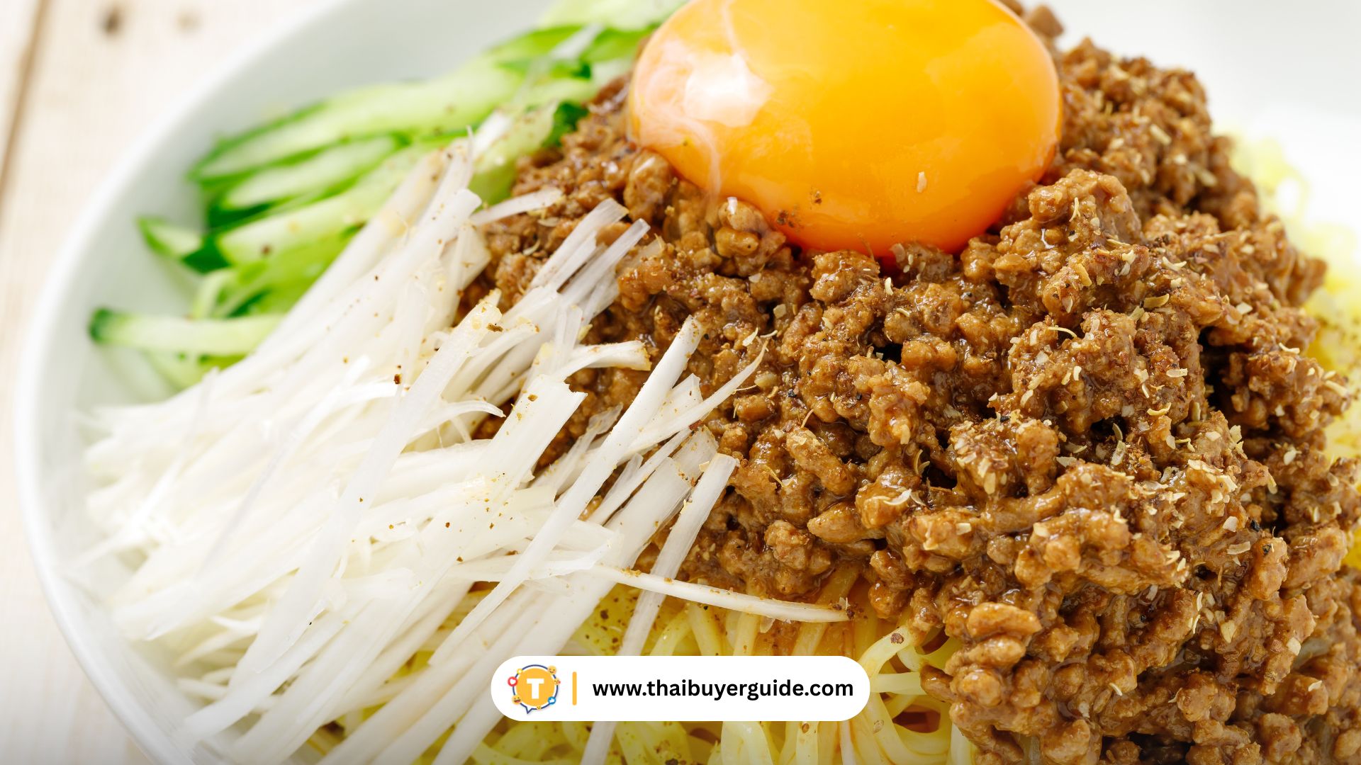 炸酱面 (Zhajiangmian)