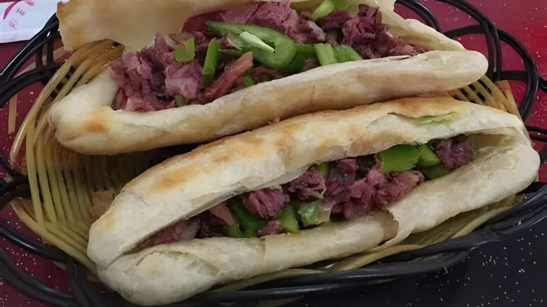 Baoding Donkey Meat Sandwich (保定驴肉火烧)