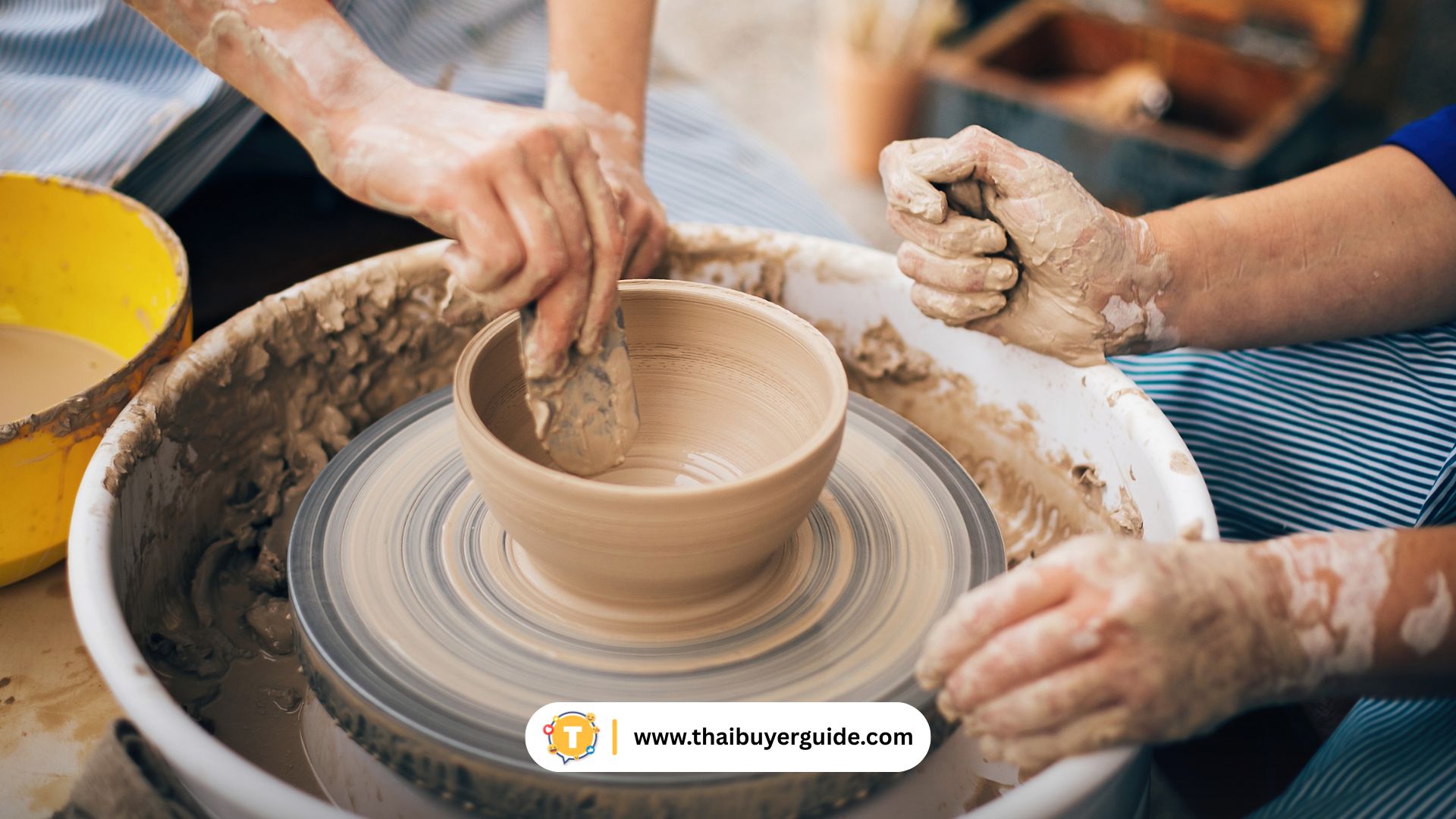 เครื่องปั้นดินเผาอีเซิ่ง (宜兴紫砂壶)