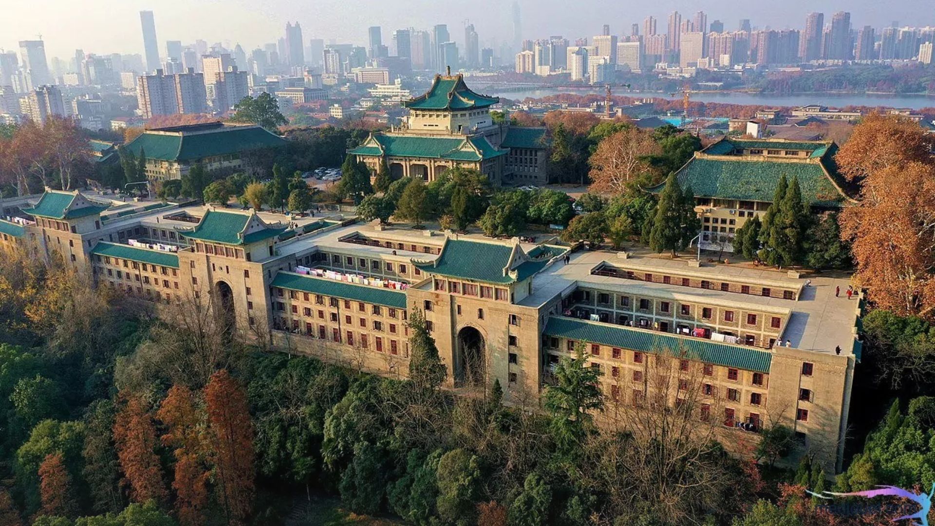 มหาวิทยาลัยอู่ฮั่น (Wuhan University)