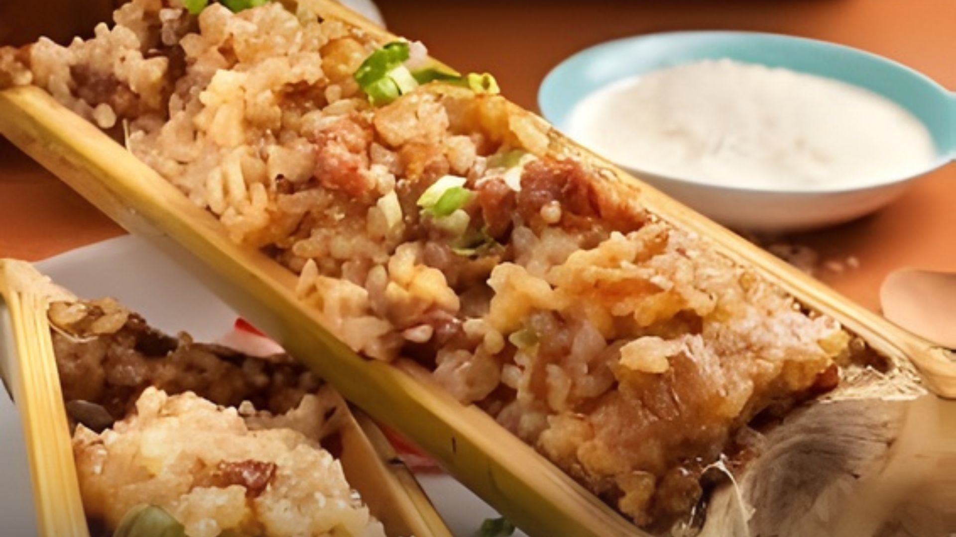 竹筒饭 (Bamboo Rice)