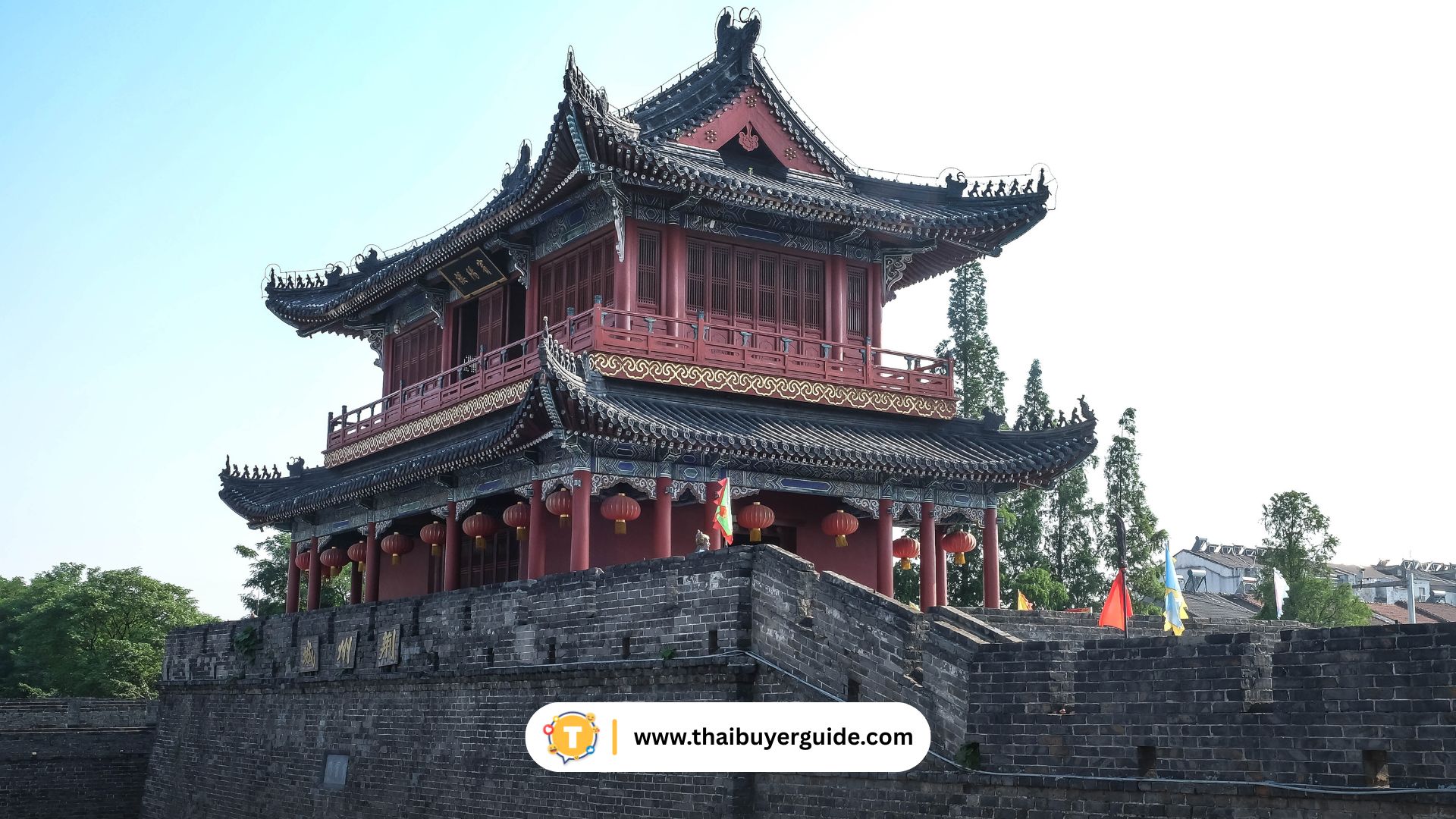 5. Jingzhou Ancient City (荆州古城)